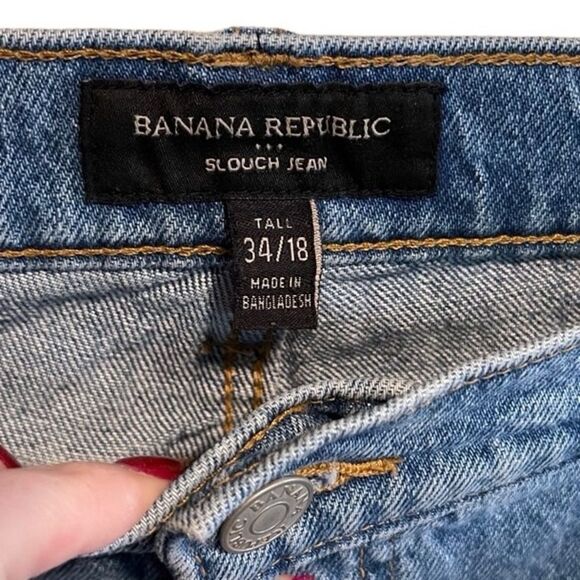 Banana Republic- Slouch Jean with Raw Hems and Wide Cuffs Jeans women's, 18 Tall - Picture 3 of 13